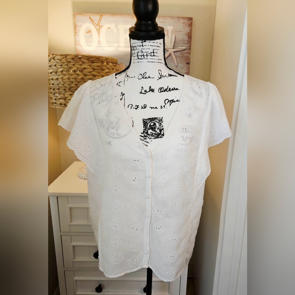Lace Short Sleeve top